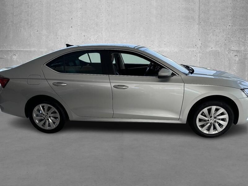 Gebraucht 2024 Skoda Octavia 1.5 Benzin 150 cars.hp (€ 39.177) 6844