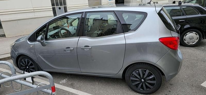 Gebraucht Opel Meriva 120 PS (88 kW) 2014 Grau Van / Kleinbus