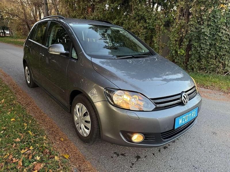 Gebraucht VW Golf VII Comfortline 86 PS (63 kW) 2012 Grau Kleinwagen