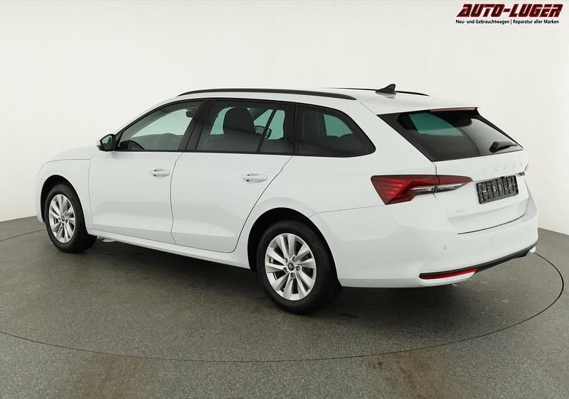 Neu Skoda Octavia Selection 150 PS (110 kW) 2025 Moon white perleffekt Kombi