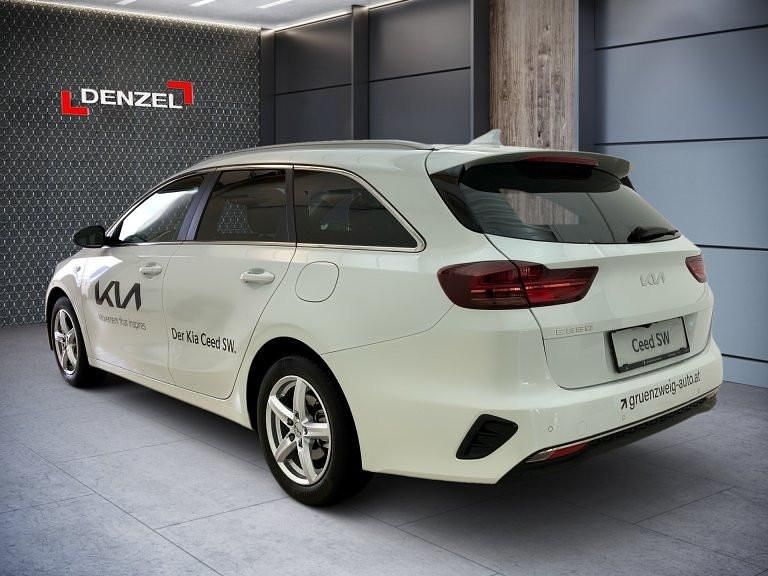 Gebraucht Kia Ceed Sportswagon Silver 140 PS (102 kW) 2025 Deluxe white m Kombi