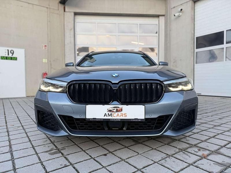 Gebraucht BMW 530 M Sport 286 PS (210 kW) 2020 Grau Kombi