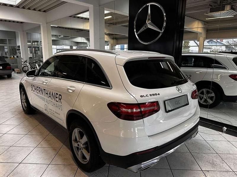 Gebraucht Mercedes GLC250 204 PS (150 kW) 2017 Weiß SUV