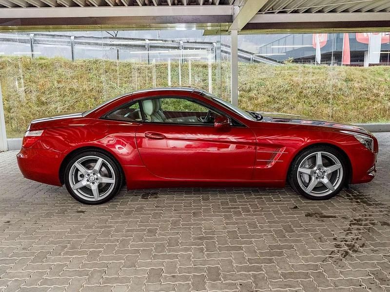 Gebraucht Mercedes SL500 435 PS (319 kW) 2013 Rot Cabrio