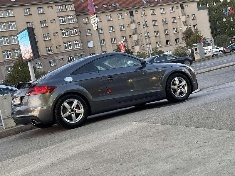 Gebraucht 2011 Audi TT S-Line Coupé | € 15.900 - Bild 1/4