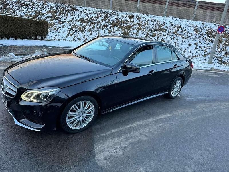 Gebraucht Mercedes E200 Avantgarde 136 PS (100 kW) 2015 Schwarz Limousine