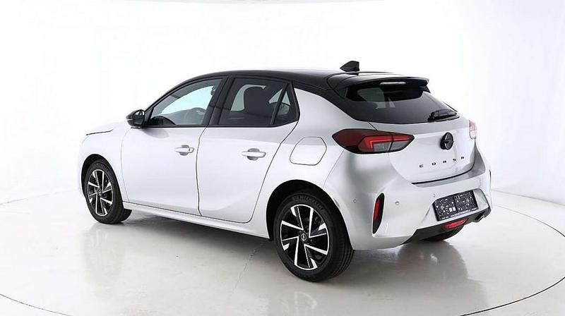 Gebraucht Opel Corsa 101 PS (74 kW) 2024 Kristall silber metallik Limousine