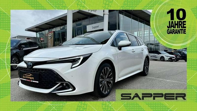Weiß Gebraucht 2024 Toyota Corolla Active Kombi | € 29.990 (Fairer Preis) - Bild 1/4
