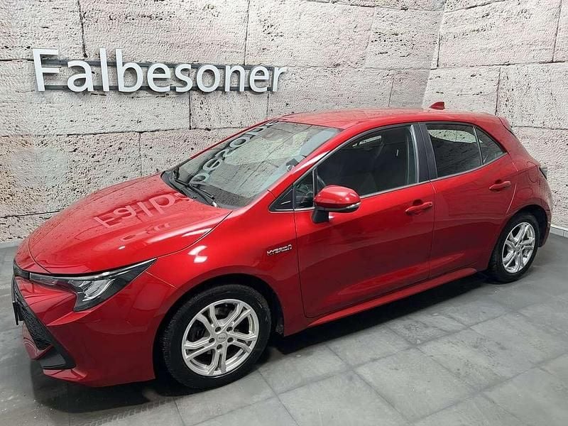 Gebraucht Toyota Corolla Active 122 PS (89 kW) 2020 Rot Limousine