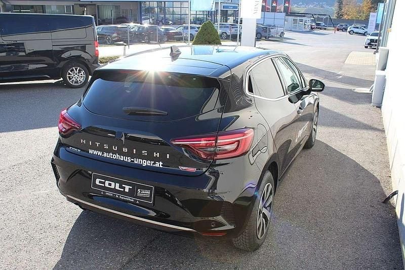 Gebraucht Mitsubishi Colt Intense 91 PS (66 kW) 2025 Schwarz Limousine