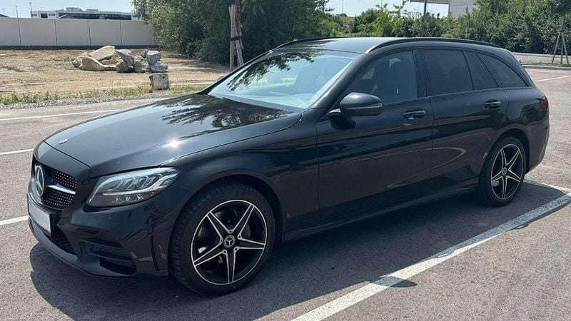 Schwarz Gebraucht 2018 Mercedes C220 Kombi | € 25.390 (Fairer Preis) - Bild 1/4