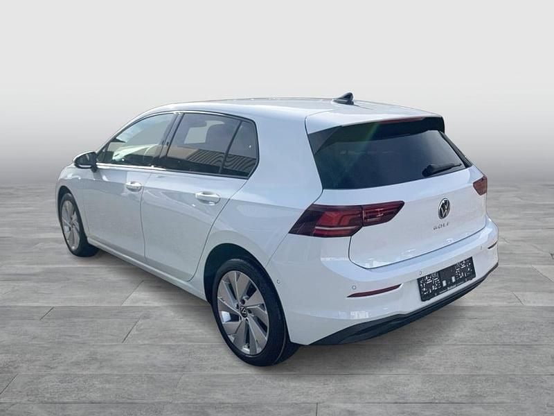 Neu VW Golf VIII 115 PS (84 kW) 2026 Weiss  normal