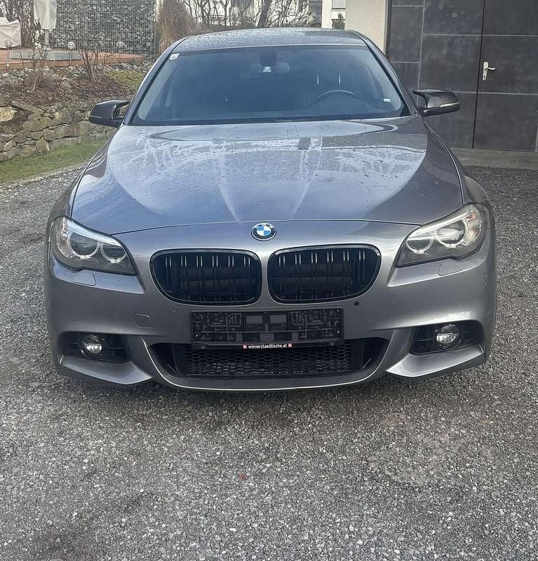 Gebraucht BMW 530 258 PS (189 kW) 2015 Limousine
