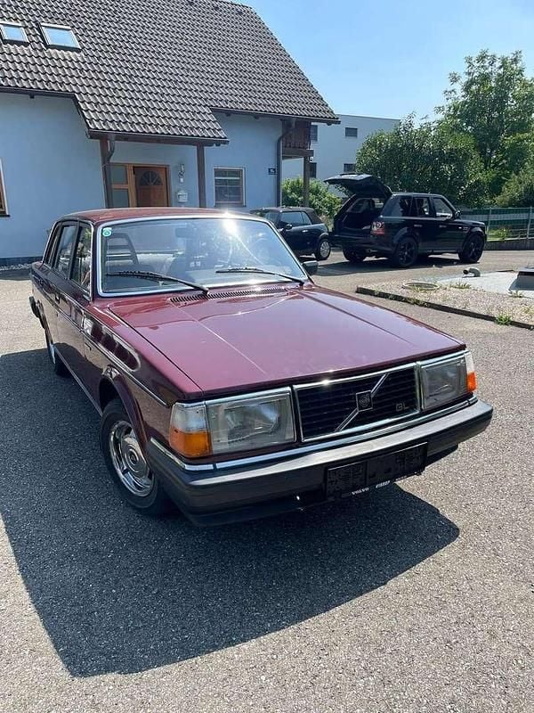 Gebraucht Volvo 244 97 PS (71 kW) 1982 Rot Limousine