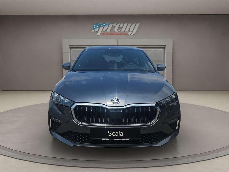 Gebraucht Skoda Scala Selection 116 PS (85 kW) 2025 Grau Kleinwagen