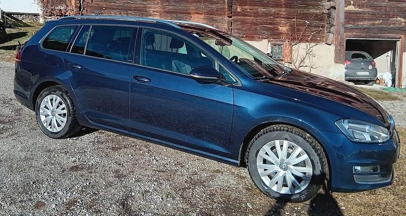 Gebraucht VW Golf VII 110 PS (80 kW) 2016 Blau Kombi