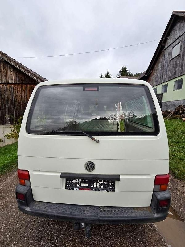 Gebraucht VW Multivan 102 PS (75 kW) 2001 Weiß Van