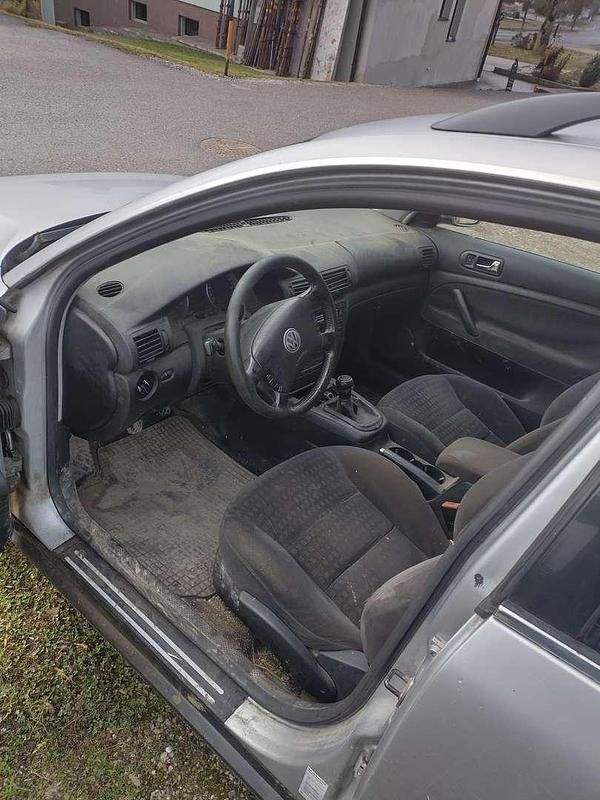 Gebraucht VW Passat Business 131 PS (96 kW) 2003 Kombi