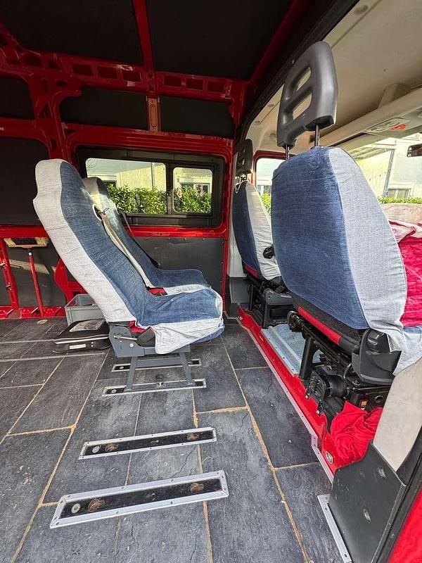 Gebraucht Fiat Ducato 116 PS (85 kW) 2013 Rot Van