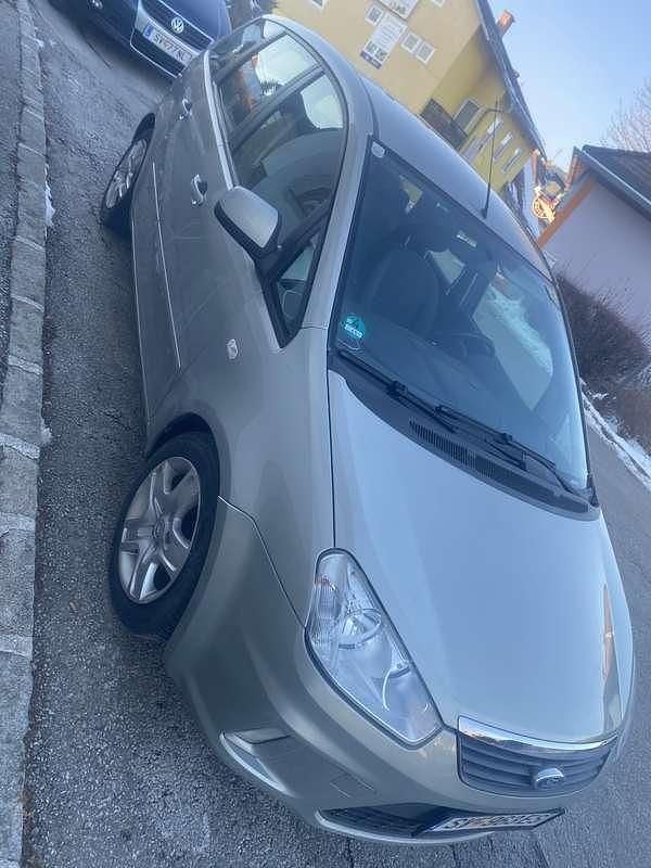 Gebraucht Ford C-MAX Trend 101 PS (74 kW) 2009 Silber Van / Kleinbus