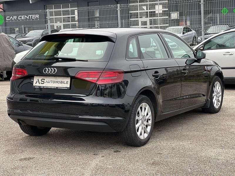 Gebraucht Audi A3 Attraction 105 PS (77 kW) 2013 Schwarz Kleinwagen