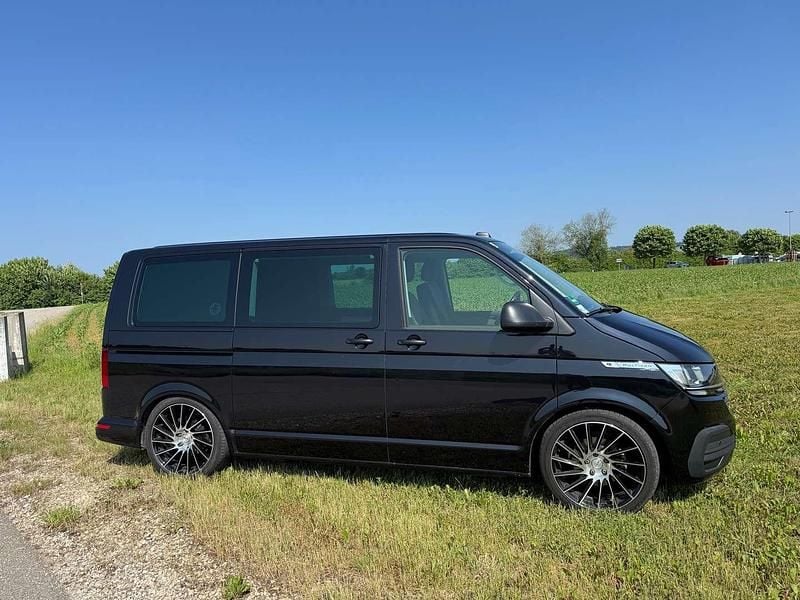 Gebraucht VW Multivan Edition 150 PS (110 kW) 2021 Schwarz Van