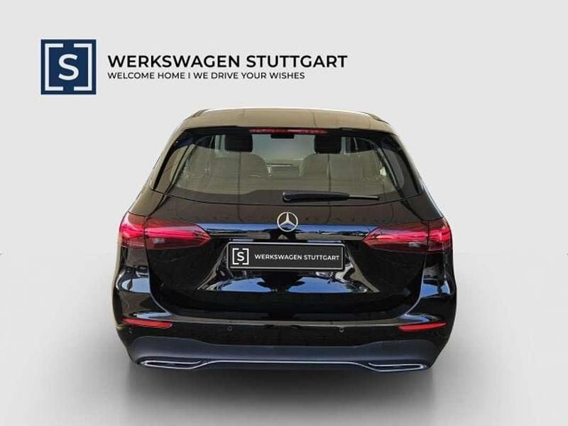 Gebraucht Mercedes B200 Progressive 150 PS (110 kW) 2024 Schwarz Van / Kleinbus