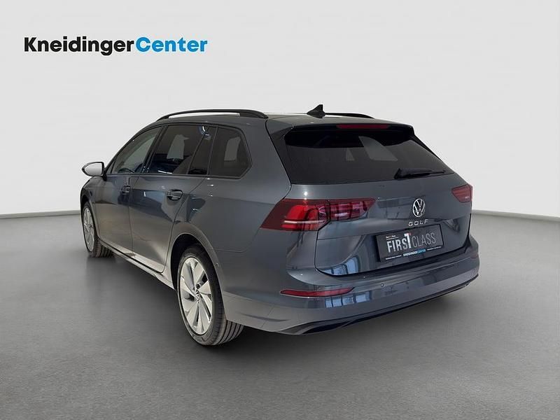 Neu VW Golf VIII Business 115 PS (84 kW) 2026 Mittelgrau  metallic Kombi