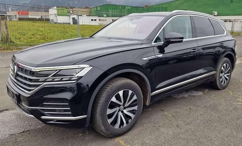 Schwarz Gebraucht 2019 VW Touareg Edition SUV | € 28.400 (Fairer Preis) - Bild 1/4