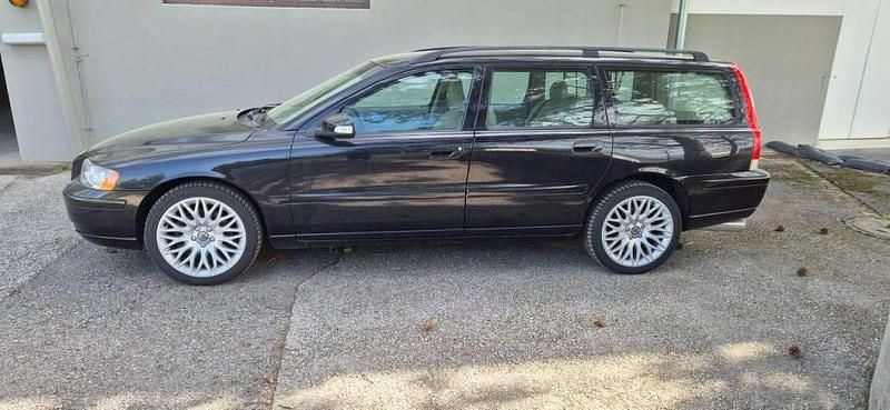 Gebraucht Volvo V70 Momentum 260 PS (191 kW) 2006 Schwarz Kombi