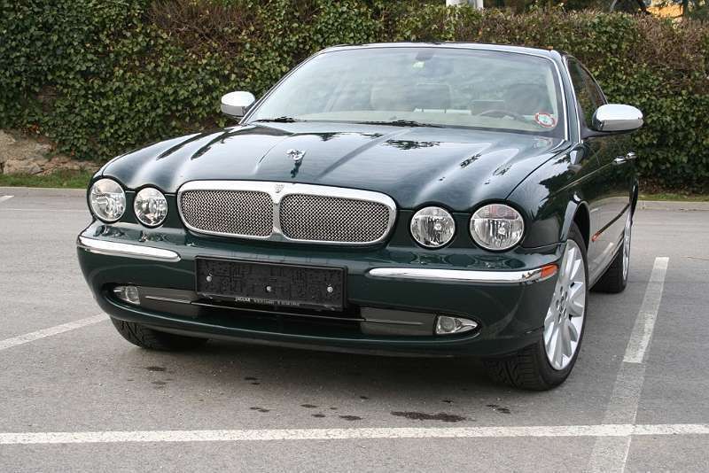 Verkauft Jaguar XJ 4,2 V8 Executive Li., gebraucht 2003, 82.000 km in
