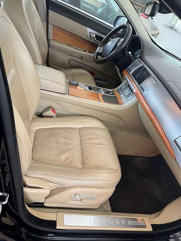 Gebraucht Jaguar XF Luxury 207 PS (152 kW) 2009 Schwarz Limousine
