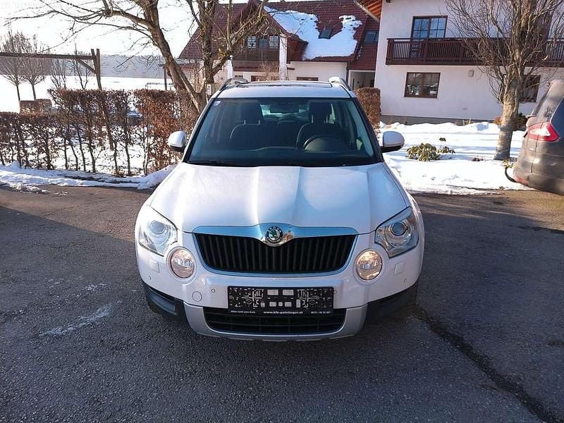 Gebraucht Skoda Yeti Elegance 105 PS (77 kW) 2012 Weiß SUV