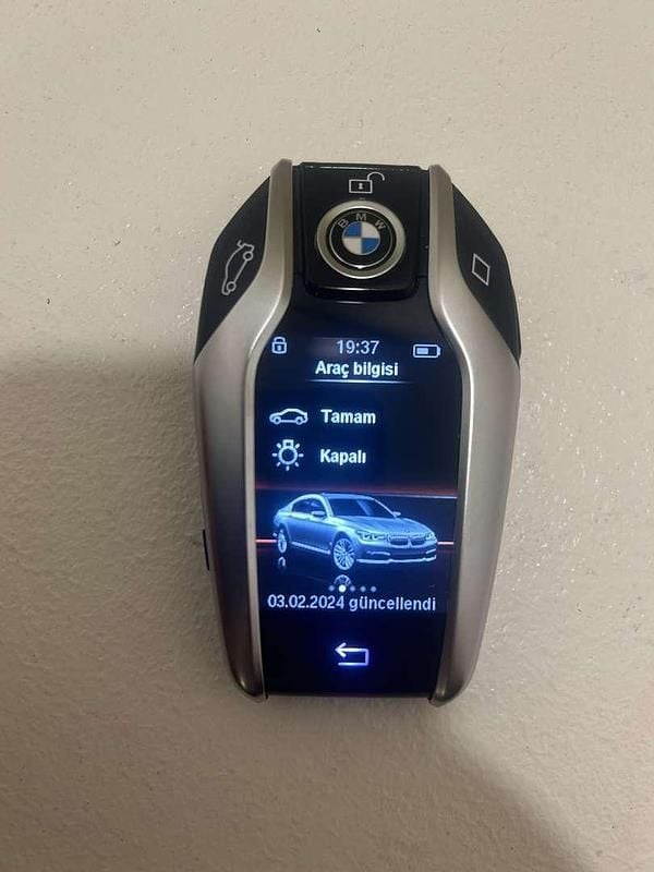 Gebraucht 2017 BMW 730 Limousine | € 38.000 (Teuer) - Bild 1/4