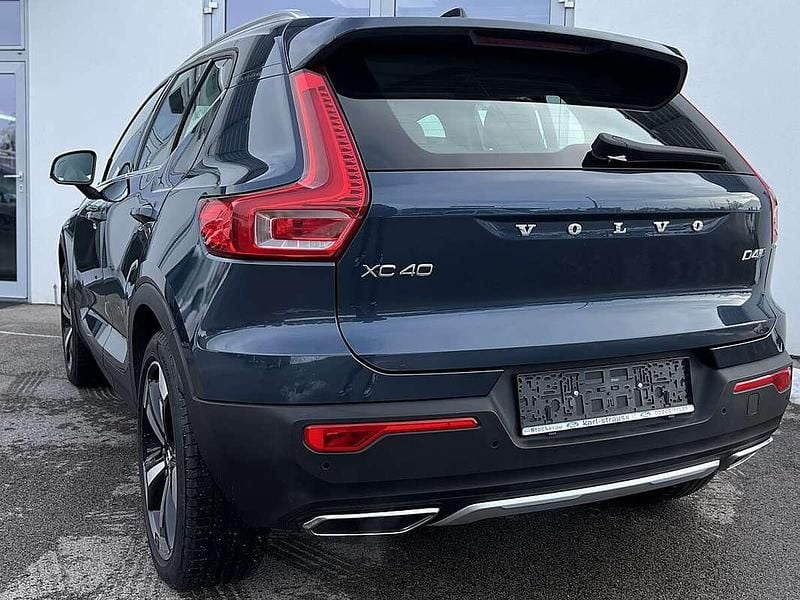 Gebraucht Volvo XC40 Inscription 190 PS (139 kW) 2019 Grau SUV