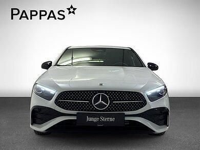 Gebraucht Mercedes A180 AMG line 116 PS (85 kW) 2024 Weiß Limousine