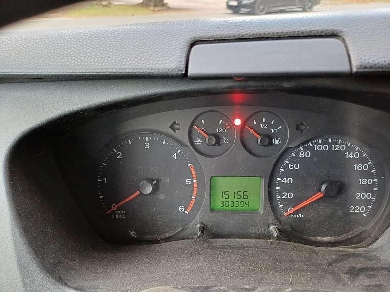 Gebraucht Ford Transit Custom Basis 101 PS (74 kW) 2013 Weiß Van / Kleinbus