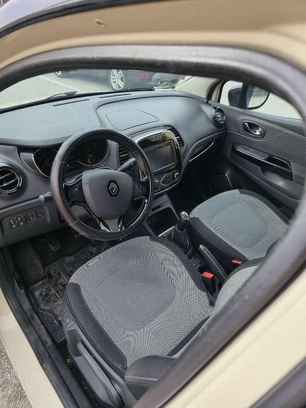 Gebraucht Renault Captur 90 PS (66 kW) 2015 SUV