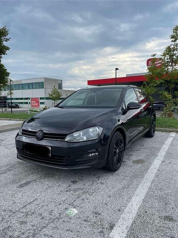 Gebraucht VW Golf VII Comfortline 110 PS (80 kW) 2015 Limousine