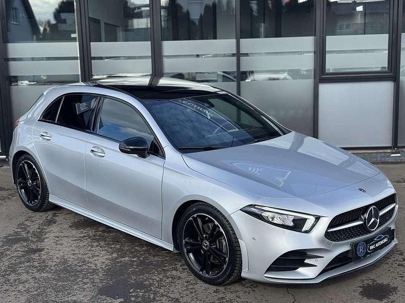 Gebraucht Mercedes A180 AMG line 116 PS (85 kW) 2018 Grau Kleinwagen