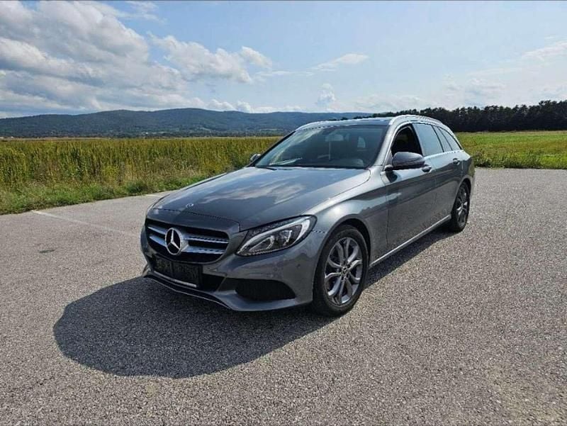 Grau Gebraucht 2017 Mercedes C200 Kombi | € 16.800 (Fairer Preis) - Bild 1/4