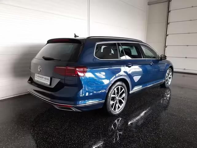 Gebraucht VW Passat GTE 156 PS (114 kW) 2021 Blau Kombi