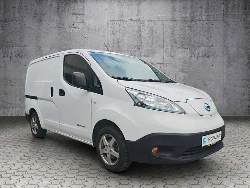 Gebraucht Nissan e-NV200 Premium Edition 80 kW (109 PS) 2016 Weiß Van / Kleinbus
