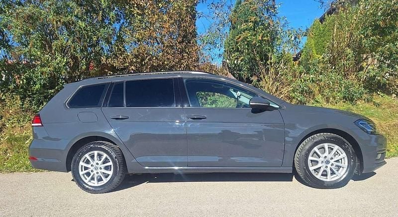 Gebraucht VW Golf VII Highline 116 PS (85 kW) 2019 Limousine