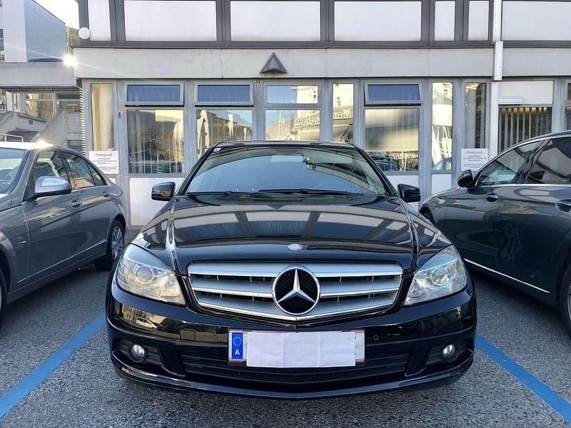 Gebraucht Mercedes C180 120 PS (88 kW) 2010 Limousine