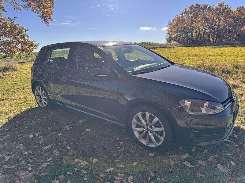 Gebraucht VW Golf VII Edition 90 PS (66 kW) 2016 Limousine