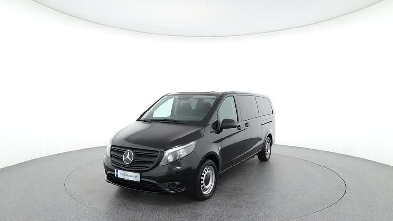 Obsidianschwarz meta Gebraucht 2022 Mercedes Vito Van | € 49.990 (Guter Preis) - Bild 1/1
