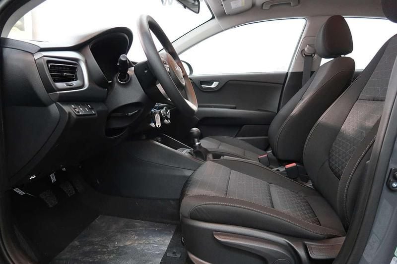 Gebraucht Kia Rio 84 PS (61 kW) 2023 Grau Kleinwagen