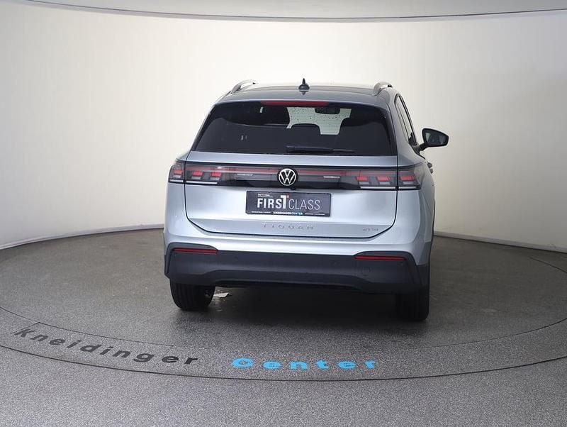 Neu VW Tiguan 130 PS (95 kW) 2026 Silber  metallic SUV