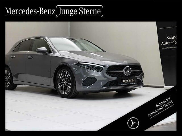 Gebraucht Mercedes A180 Progressive 116 PS (85 kW) 2023 Grau Limousine